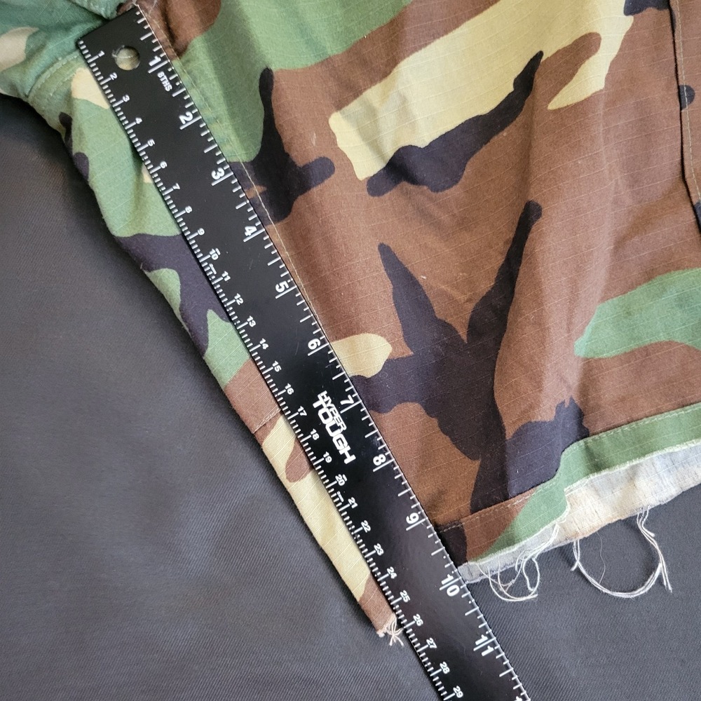 VTG 2001 US MILITARY MENS LARGE WOODLAND CAMO CUT OFF SHORTS 10" INSEAM - Picture 6 of 6